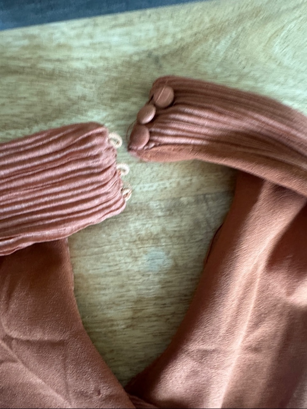 Doe & Rae Rust-Orange Pleated Halter Crop Top - Picture 5 of 5